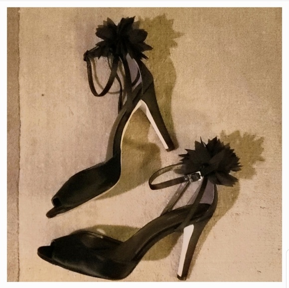 Calvin Klein Olivia blk peeptoe ankle strap. Sz 10 - Picture 3 of 5